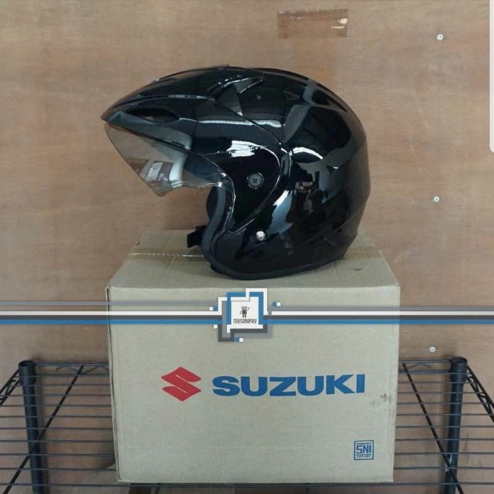 Helm Helm Suzuki Asli