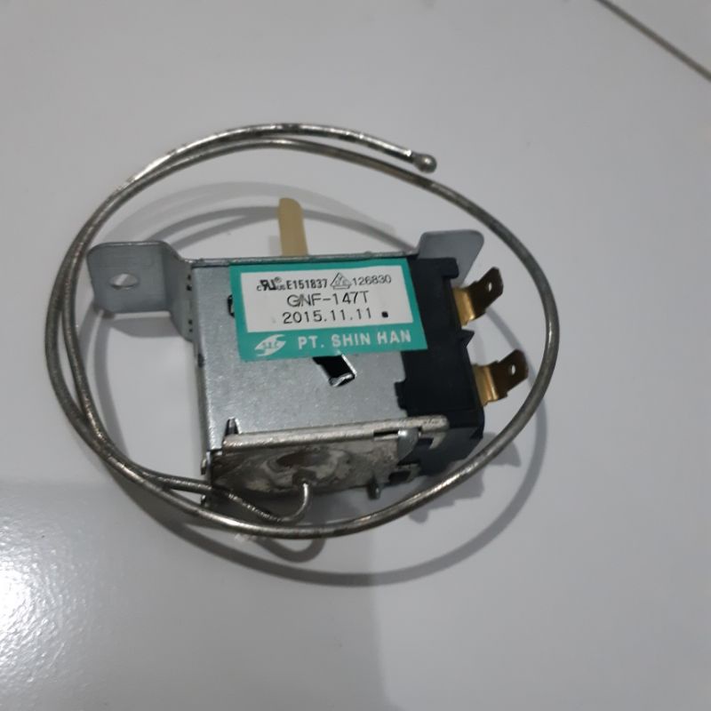 thermostat termostat kulkas GNF 147T original