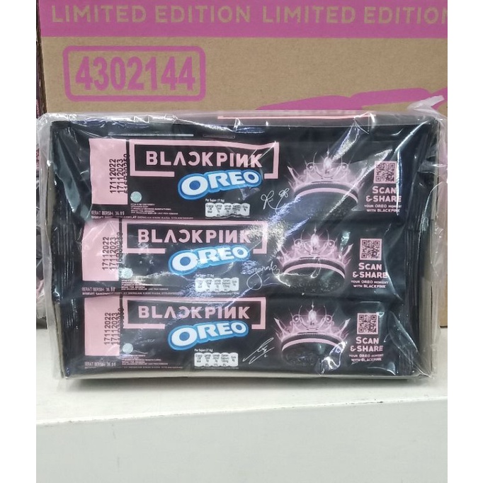 Blackpink Oreo (1pack = 12bks isi 4 keping oreo) biskuit coklat dengan krim strawberry