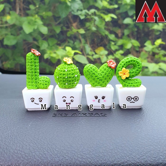 Pajangan Hiasan Kue Bobble Head Goyang Dashboard Mobil Kaktus Love