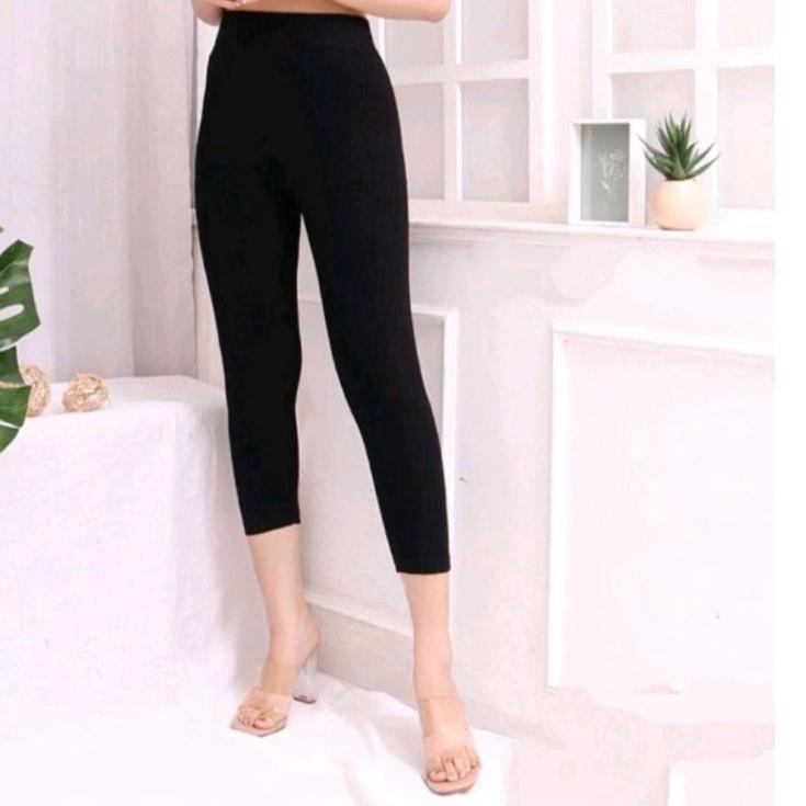 Murah Banget Legging Wanita Tebal 7 per 8 jumbo Polos