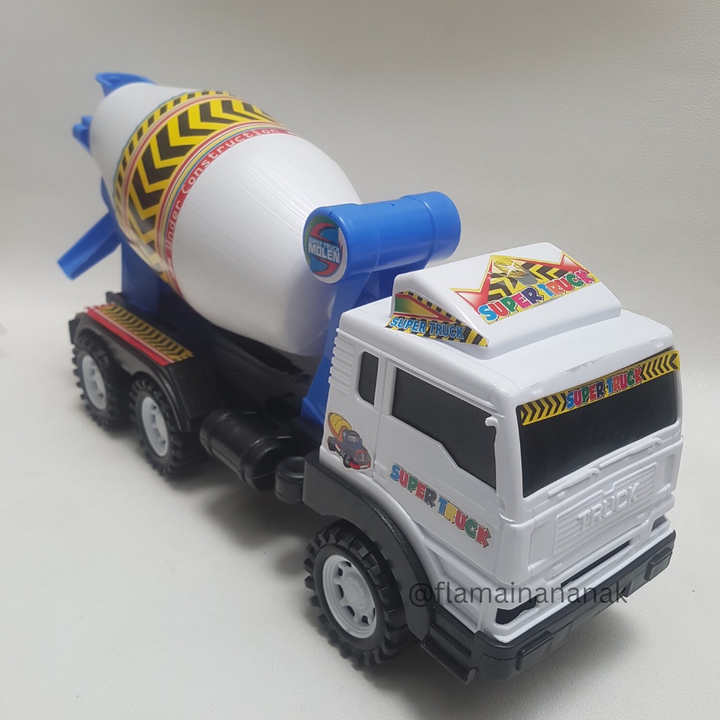 Truk molen besar mainan truck konstruksi anak
