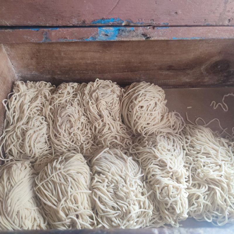 

MIE Basah KERITING SUPER