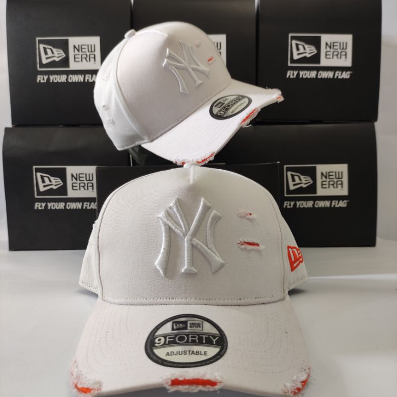 Topi NY Putih/White RIPPED/Robek - Hat Damage Unisex High Quality