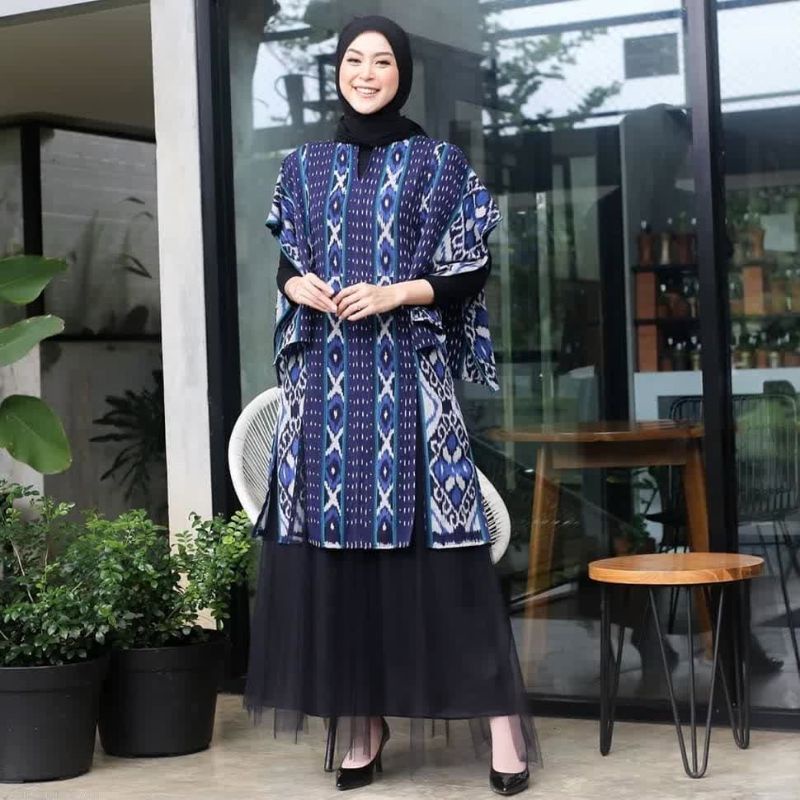 dress tenun terbaru - dress tenun kekinian - baju tenun wanita - gaun terbaru - gaun tenun terbaru -