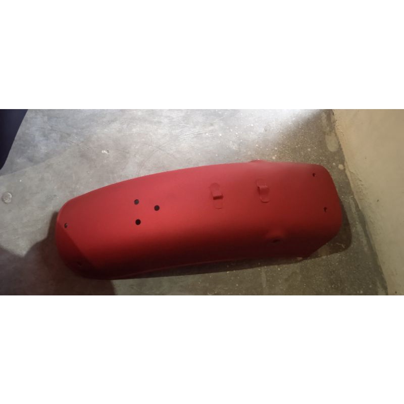 spakbor selebor belakang yamaha RX King besi Merah doff