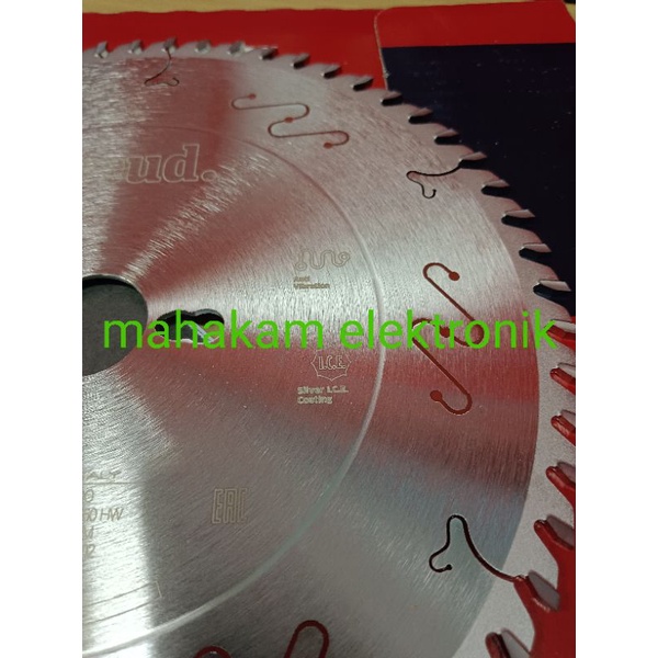 gergaji KAYU freud 10 INCH MATA 60 LU2B-0700 250 X 3.2/2.2X 30Z = 60spesifikasi :diameter 250mm = 25
