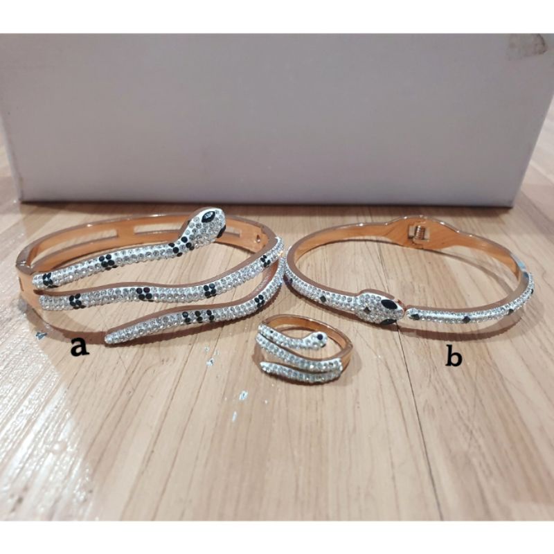 Gelang cincin Titanium asli motif ular Mata kilau Premium Quality Mata Kilau Mirip emas asli Anti karat Anti Alergi branded Stainless Steel Ori Gt802