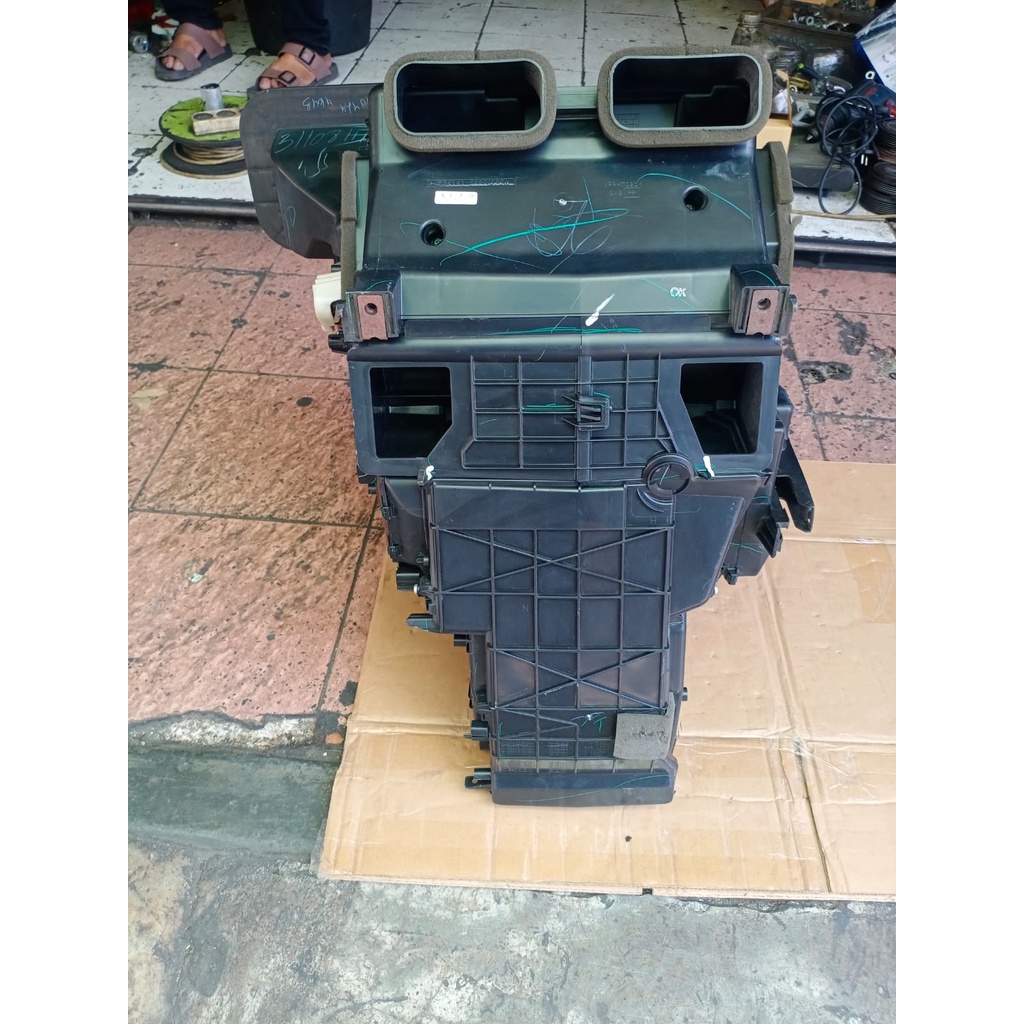 CASING BLOWER AC MOBIL UNIT BOX EVAPORATOR NISSAN LIVINA