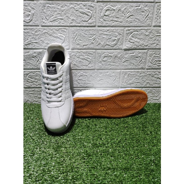 Sepatu Casual putih/ Sepatu pria/ sepatu adidas gazel, premium