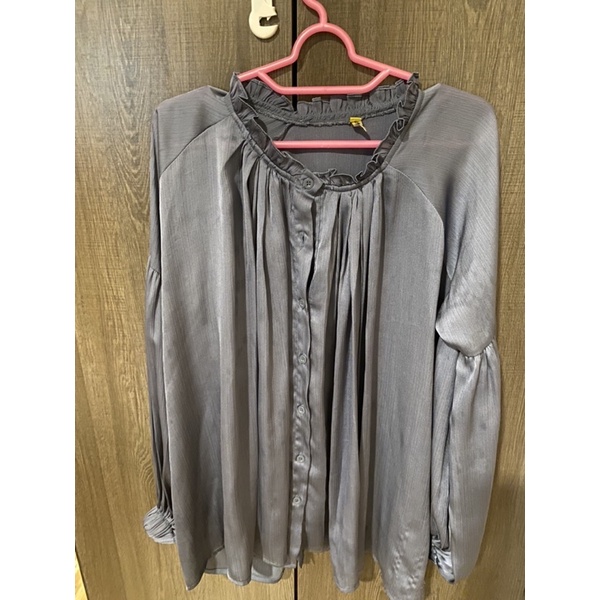 blouse vanilla hijab