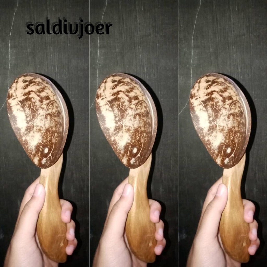 Centong Nasi Batok Kelapa / Sendok Nasi Batok Kelapa / Centong / Entong Nasi Batok / Irus Nasi / Sou