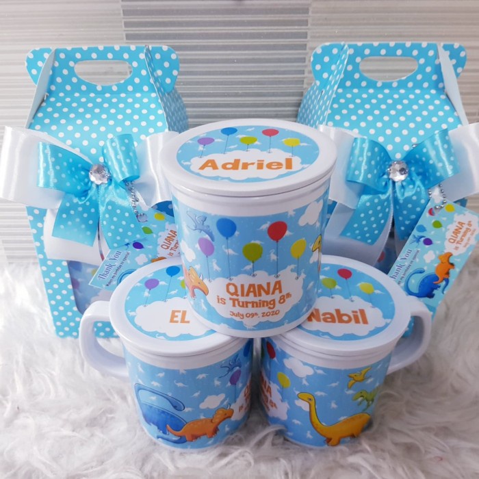 Souvenir melamin custom/mug melamin + Handuk/Souvenir Ultah/Hampers