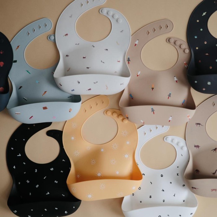 Mushie Silicone Bib / Celemek Anak Bayi