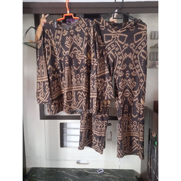 SETELAN CLARA KULOT STANDAR MOTIF SULAWESI, CALVIN JEANS ORIGINAL BY JESS & NAD