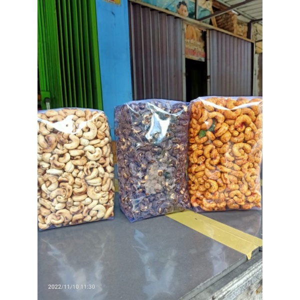 

Kacang Mete Wonogiri,kacang mede Oven,Coklat,Pedas manis Kemasan 1kg