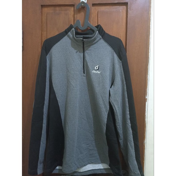 jaket deuter