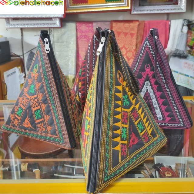 Tas dompet kerucut bordiran khas Aceh ukuran besar
