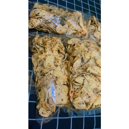 

cemilan basreng pedas daun jeruk per 250 gram