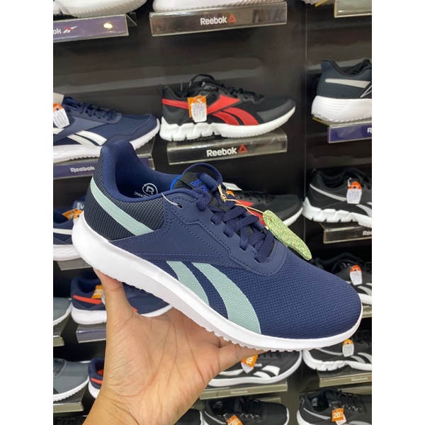 Sepatu pria / Reebok