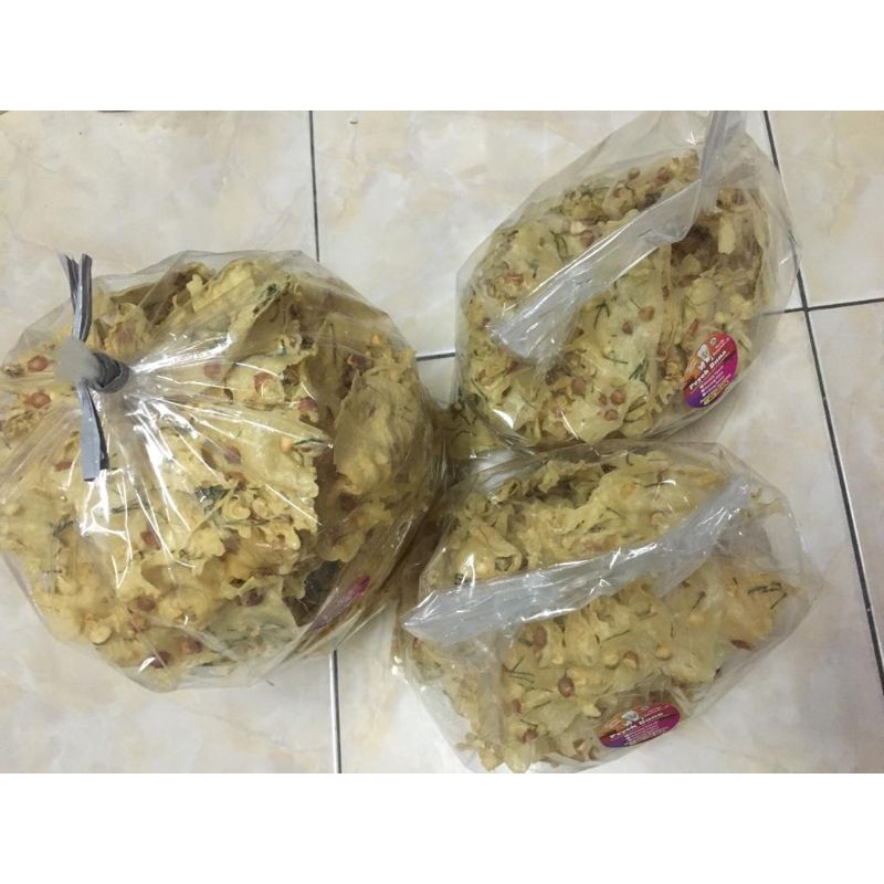 

Peyek Kacang Tanah, Kacang Hijau dan Udah Rebon Refill 500gr dan 1kg