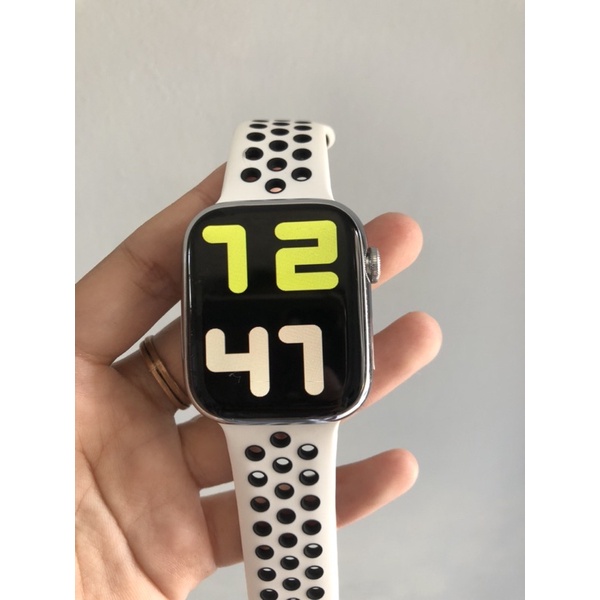 PRELOVED APPLE CLONE 1:1 SERIES 8 FULL SCREEN (IMEI DAN SN TEMBUS)