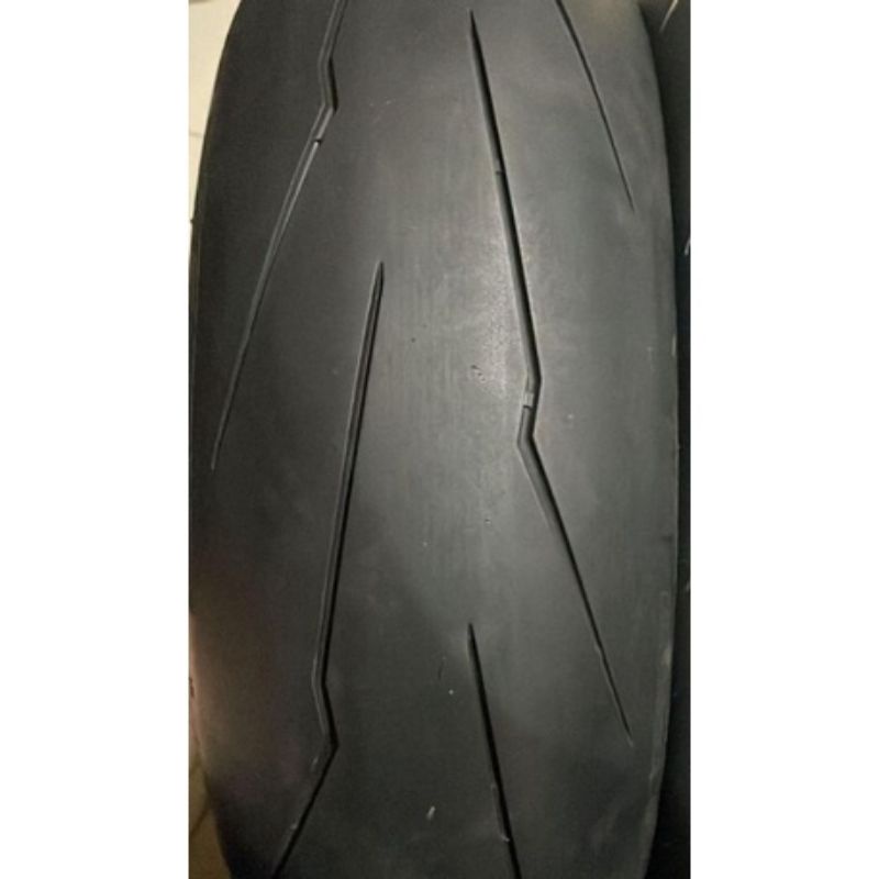 BAN PIRELLI SUPERCORSA UKURAN 140/70 RING 17