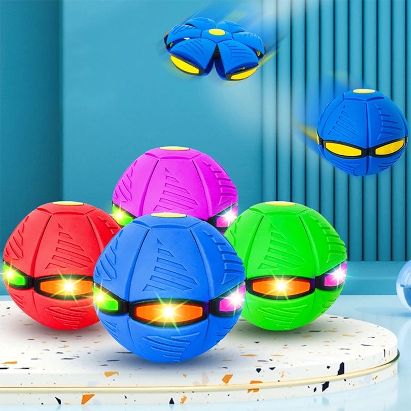 Flying Saucer Ball Magic Deformation UFO Flying Toys Sucker Sticky Ball Dengan Lampu LED Dekompresi Anak Mainan Menyenangkan Luar Ruangan Untuk Anak Laki-Laki Perempuan