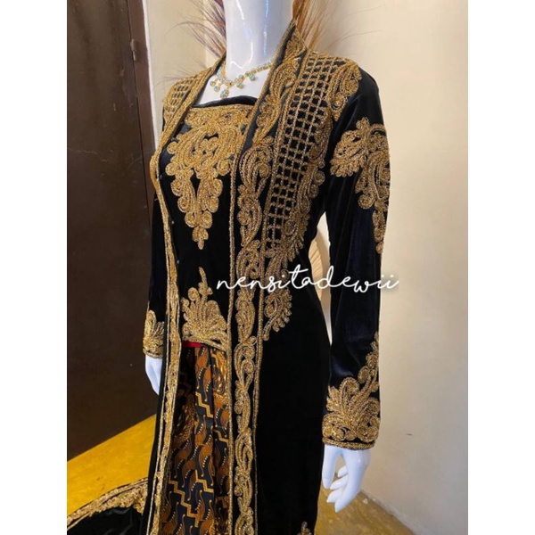 Kebaya Pengantin Bludru, Full Payet