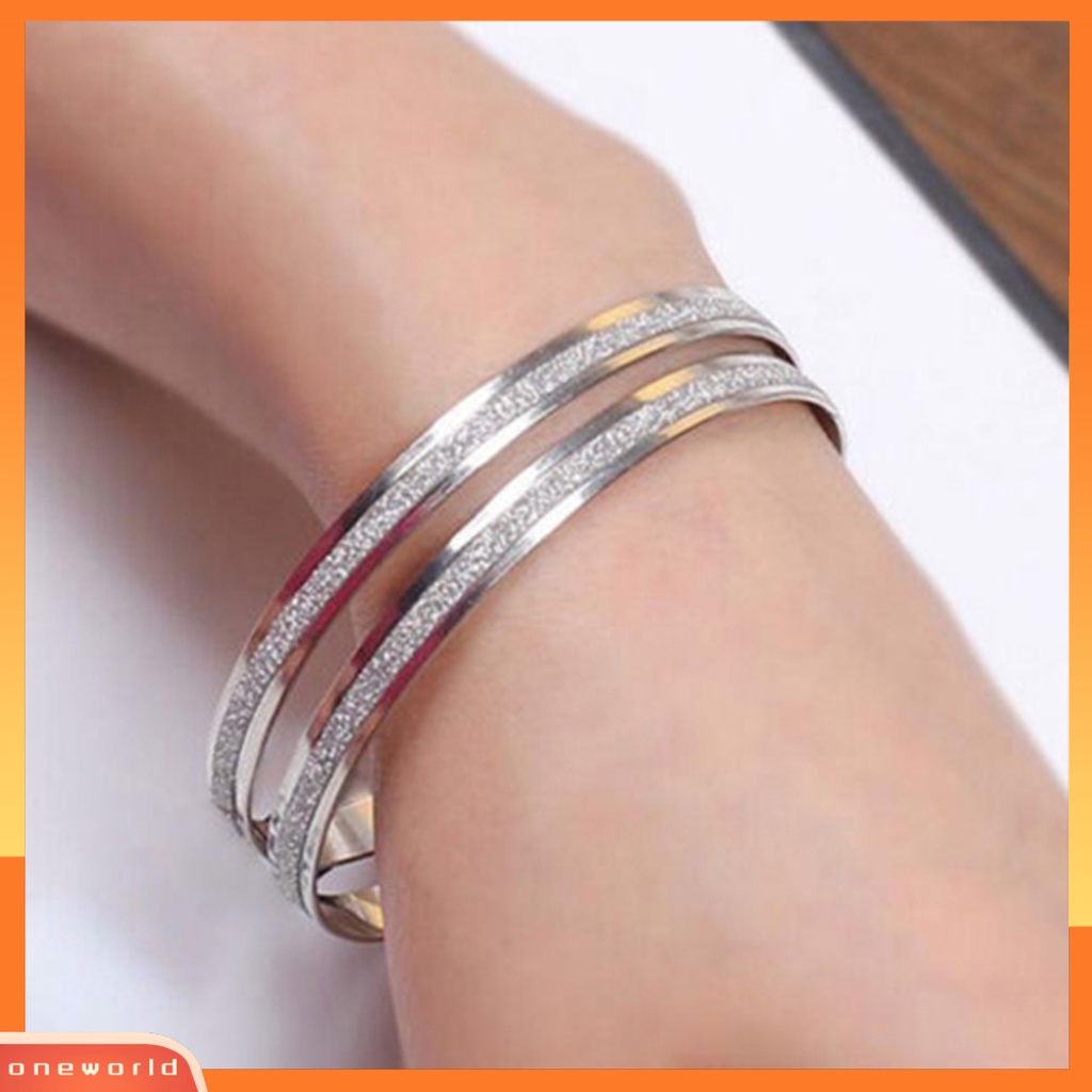 {oneworld} Bangle Exquisite Fadeless Wanita Sederhana Tengah Frosted Lingkaran Gelang Untuk Pesta Pacaran