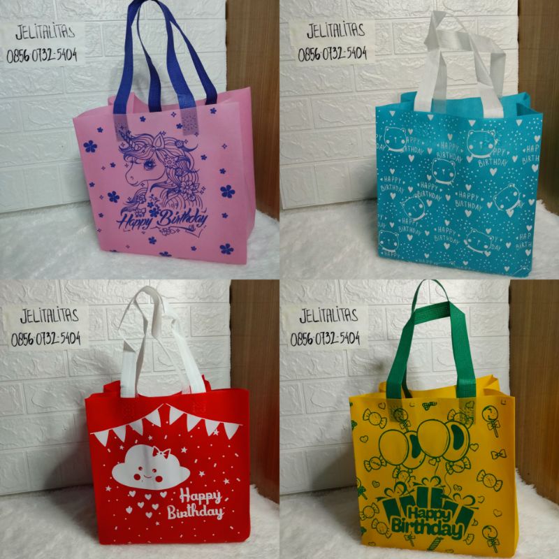 

Tas Ulang Tahun Anak Lucu/GOODIEBAG Birthday muat Dus 22x22
