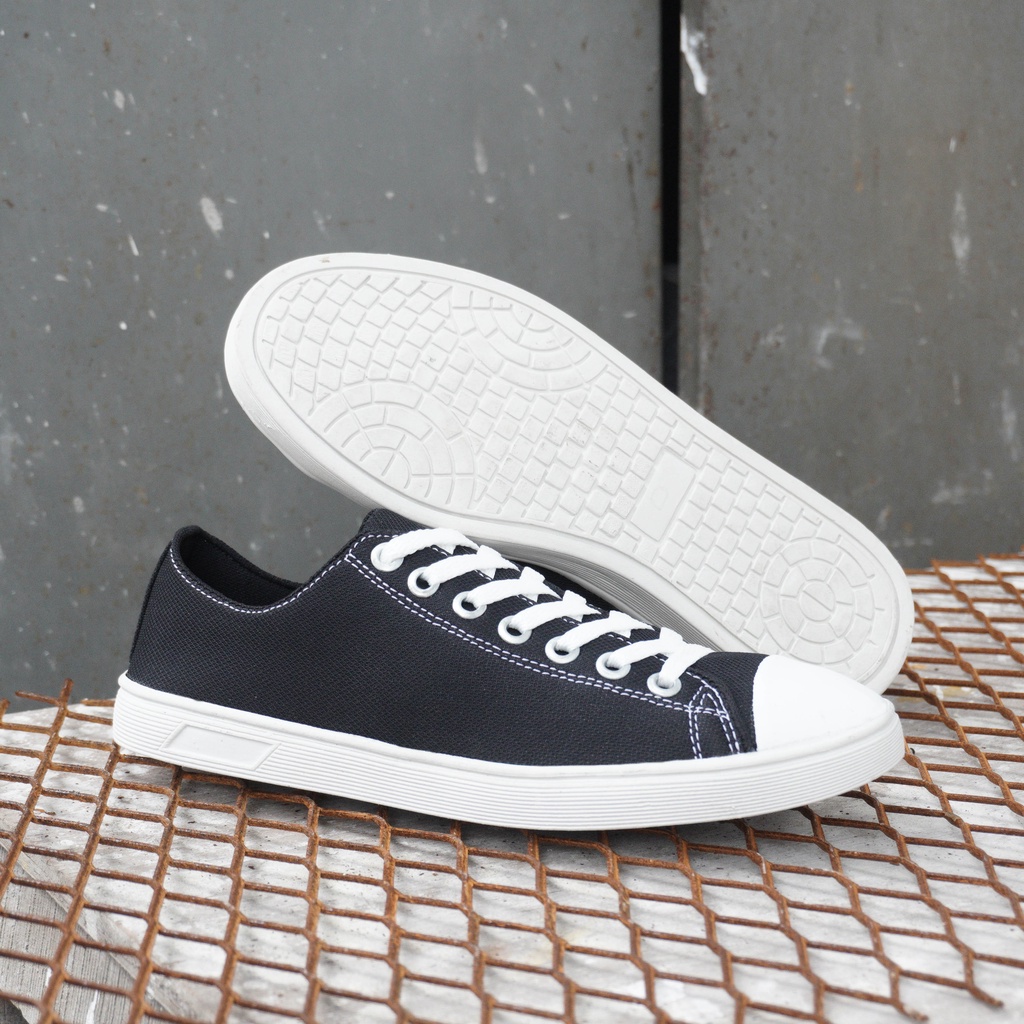 Sepatu Sekolah Pria Wanita Converse Tinggi Dan Pendek size 36-43 untuk PRIA dan WANITA // Sepatu SNAKERS Sekolah Anak