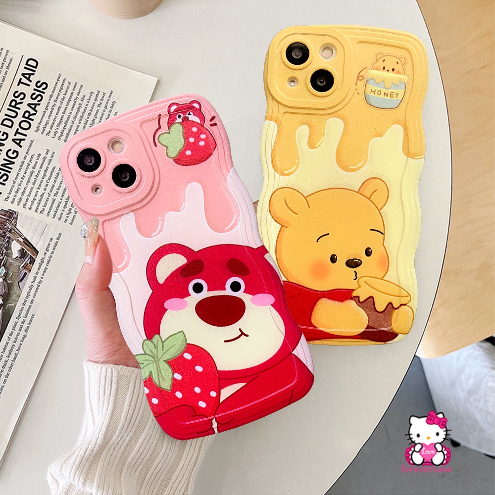IPHONE Case Kompatibel Untuk Iphone11 13 12 14 Pro Max 7Plus XR X XS Max 6s 14 7 8 6 Plus SE 2020 Kartun Lucu Manyo Strawberry Bear Winnie The Pooh Lembut Tpu Wavy Edge Cover