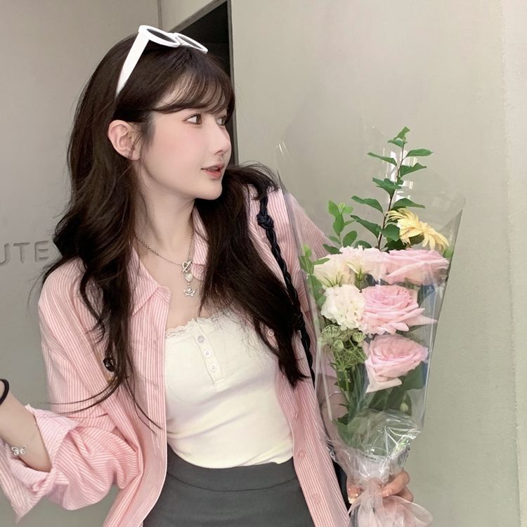 Red Versi Korea renda kamisol kecil perempuan musim panas gadis panas rasa desain ceruk kecantikan kembali slim fit di dalam dan di luar memakai kemeja bottoming