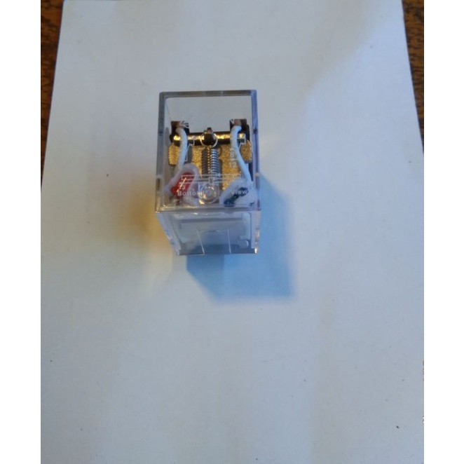 Relay AC 220V tipe MY2N 8pin merek ZN jual per/10pcs