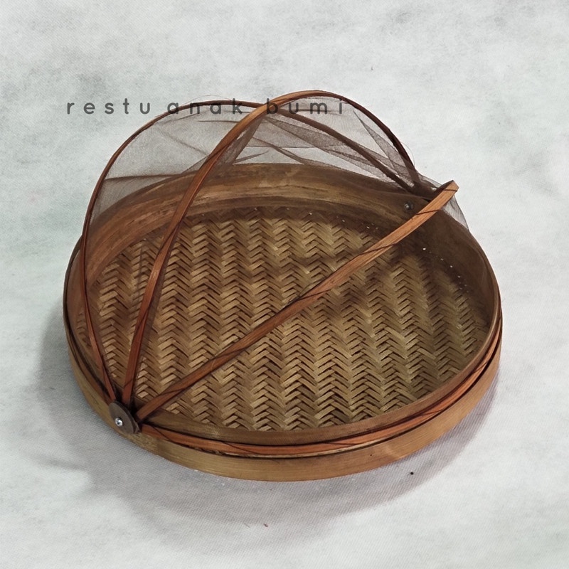 

(B119)Tudungsaji Bambu Bulat Datar L 35cm/Hadiah/Lamaran/Parcel Lebaran/Natal/Acara/Catering/Hampers/Hantaran/Makanan/Minuman/Keranjang Buah/Souvenir/Wadah Serbaguna/Basket/Craft/Fruit Box/Sembako/Teh/Gula/Beras/Telur/Seserahan/Kado/Gift