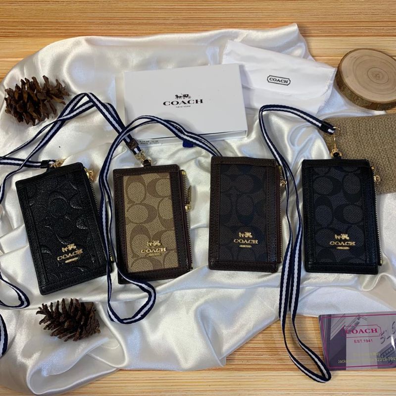

Dompet name Tag Tumi set include Box