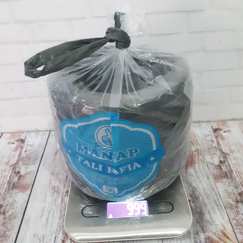 

tali rafia hitam 1kg