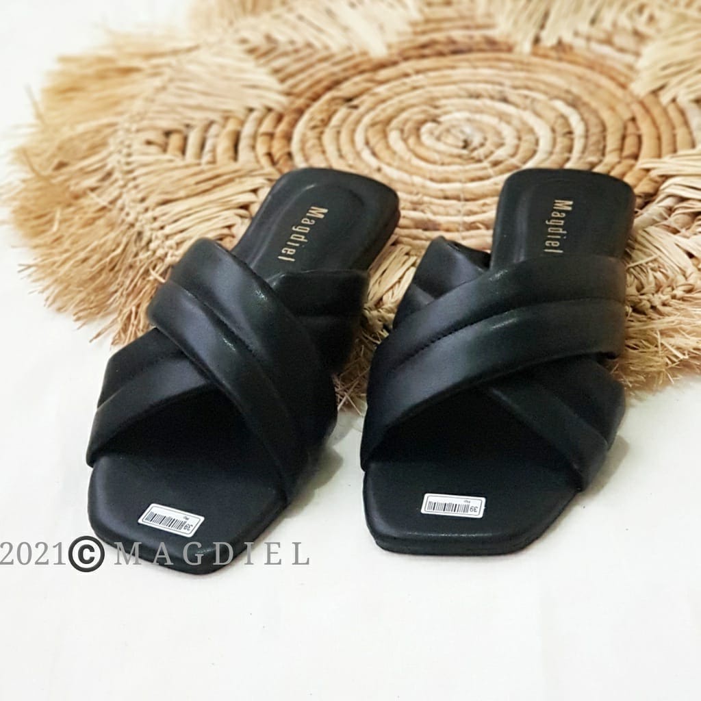 Sandal Puffy Wanita Wedges Empuk