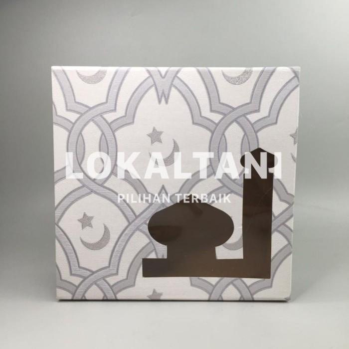 

Box Lebaran Persegi / Box Hampers Lebaran 22Cm / 4 Toples 250Gr 083