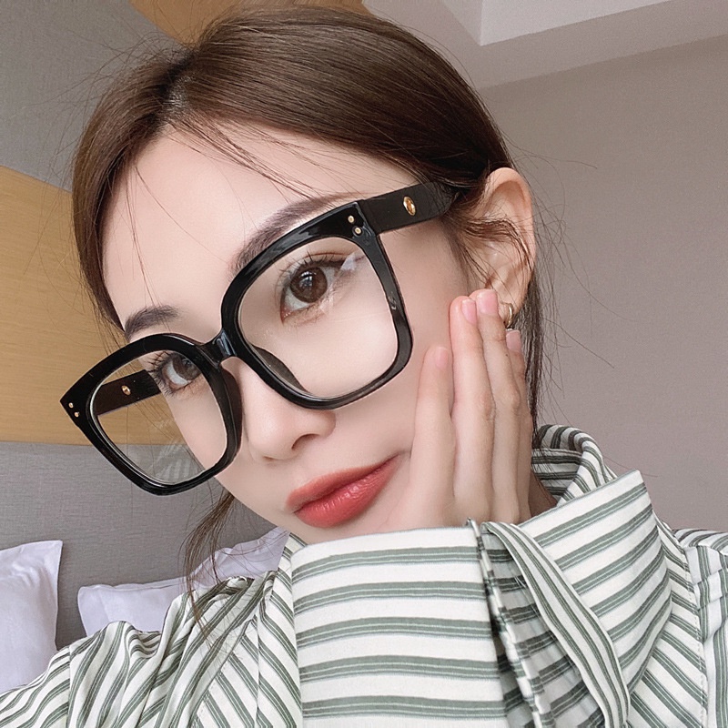 (YUZHU) Western Fashion Oversized Square Frame Kacamata Berongga Desain Mode Baru Kacamata Anti Cahaya Biru Wanita