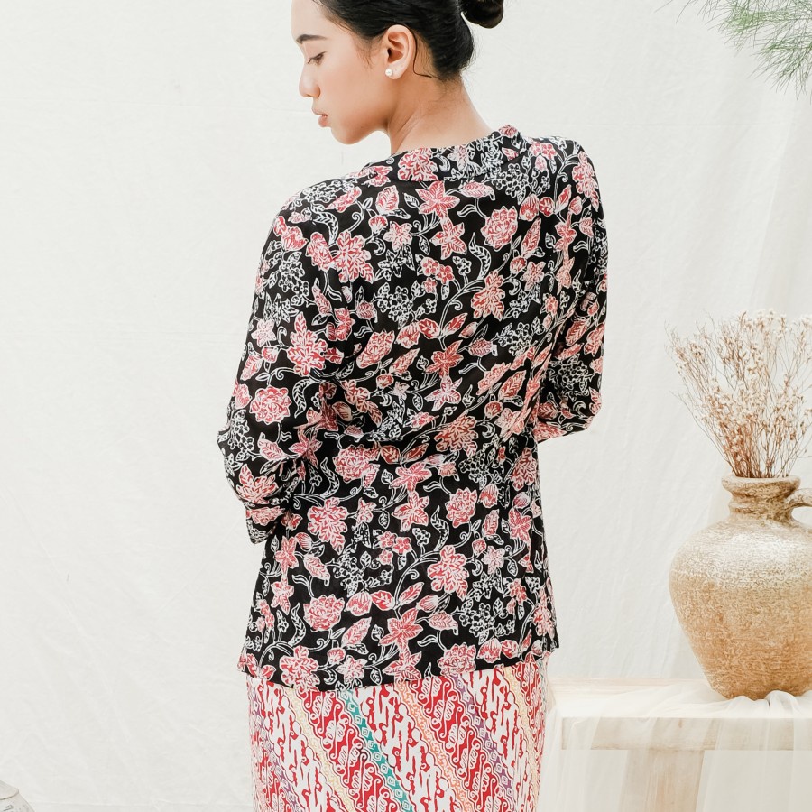 Kebaya Kutubaru Rosetta Lengan 7/8 Meradelima Katun Paris Hitam