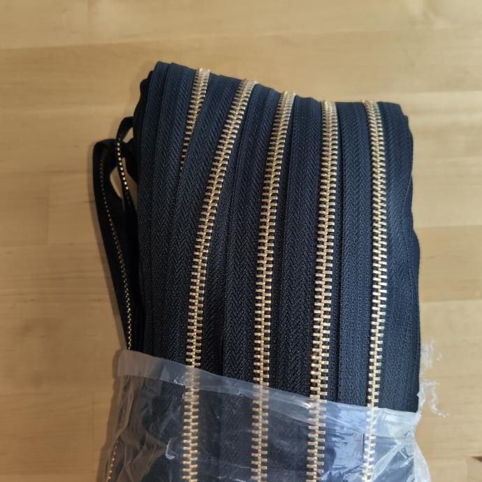 YKK zipper ritsleting resleting besi no 5 dua arah - gold 100 yard