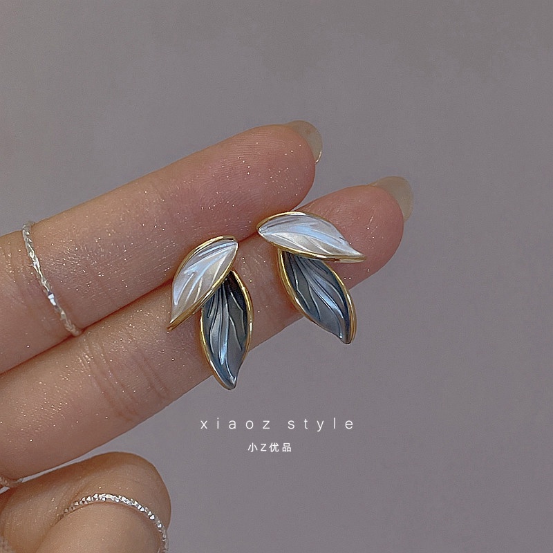 Anting Tusuk Tetes Minyak Sederhana Untuk Wanita Fashion Daun Emas Earring Aksesoris Perhiasan