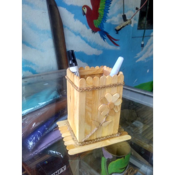 

kerajinan tangan prakarya tempat pensil kotak dari stik es