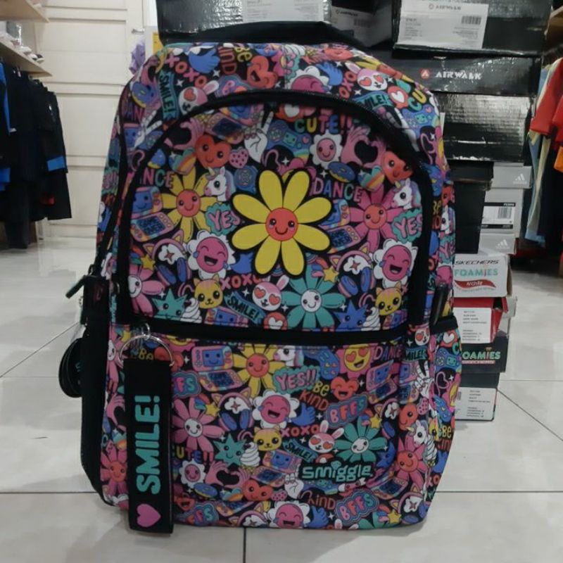 Tas Smiggle Attach Backpack