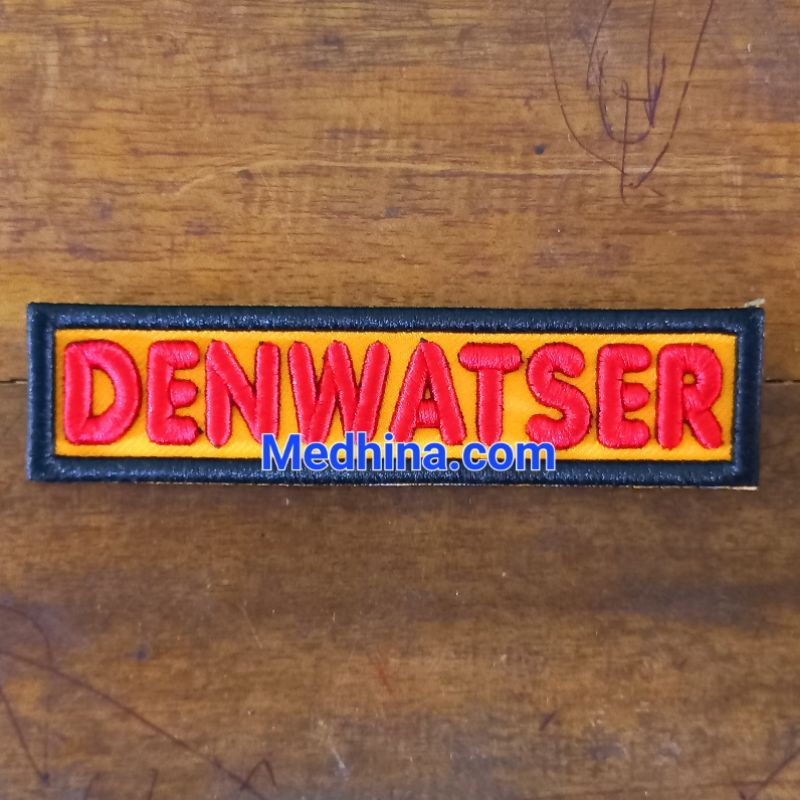 

Badge Tag Nametag Denwatser Bordir timbul