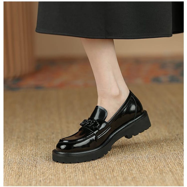 Sepatu Loafers Wanita Rantai Black Impor Joulla 0224