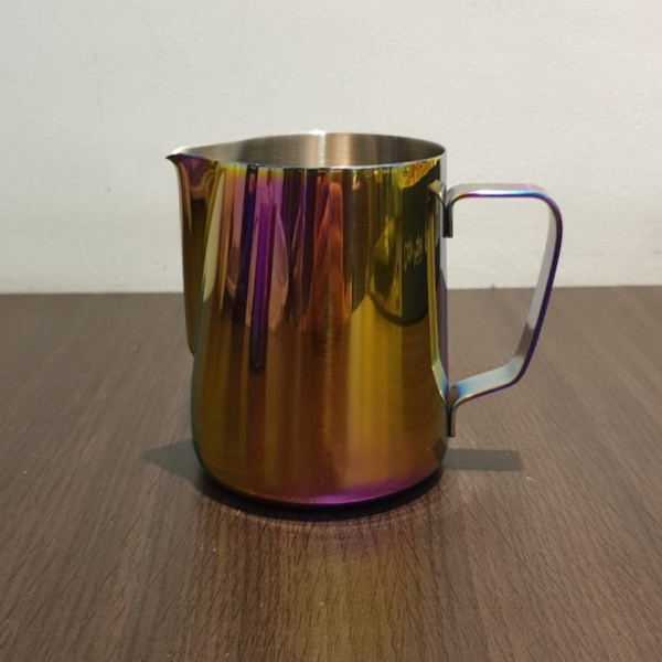 

Promo Milk Jug Rainbow 600ml Milk Frothing Jug Latte Art Pembuih susu Limited