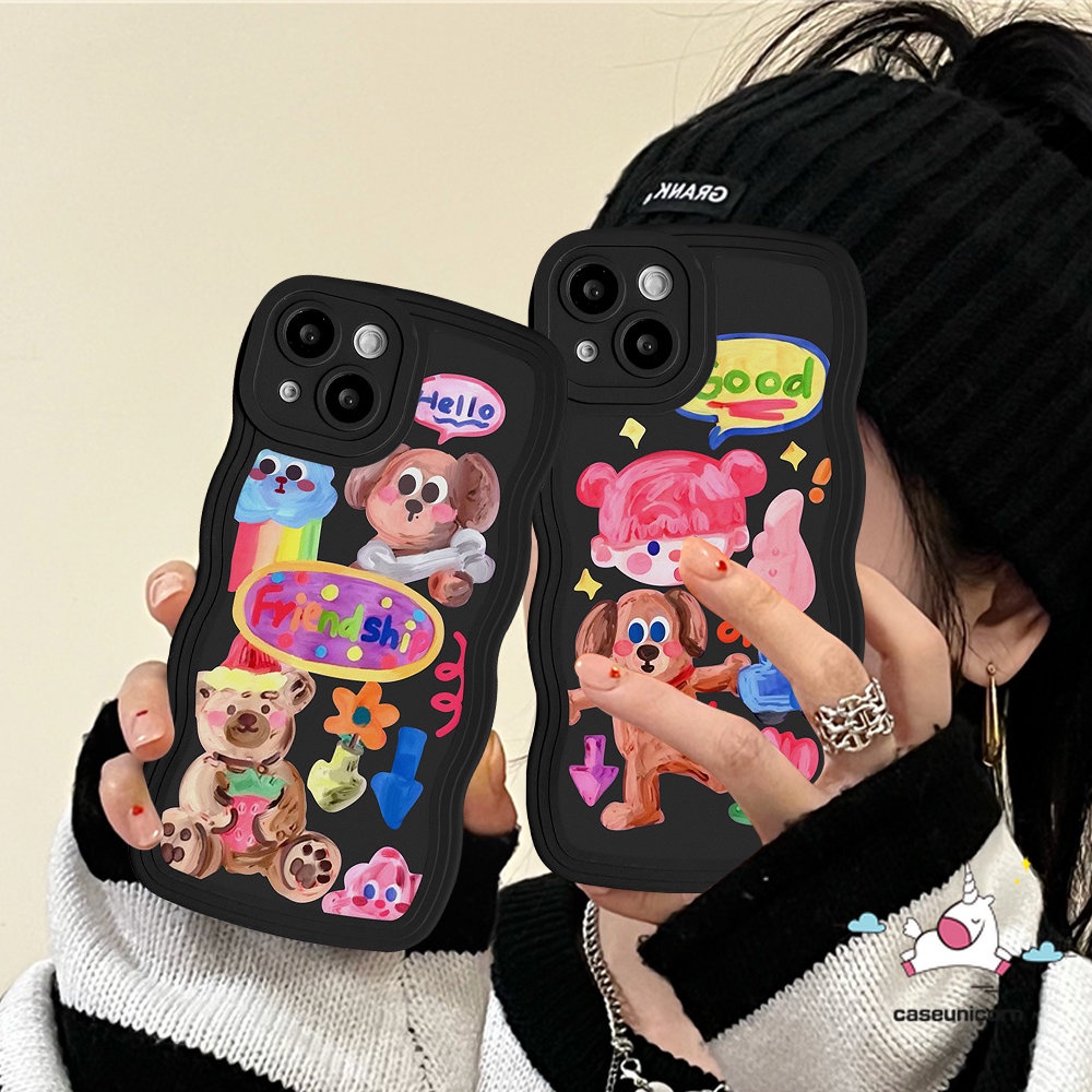 IPHONE Kartun Grafiti Anjing Lucu Populer Gadis Lucu Stiker Pasangan Casing Kompatibel Untuk Iphone11 14 13 12 Pro Max 6 6s 8 7 Plus XR 14Plus X XS Max SE 2020 Lembut Bergelombang Edge Case